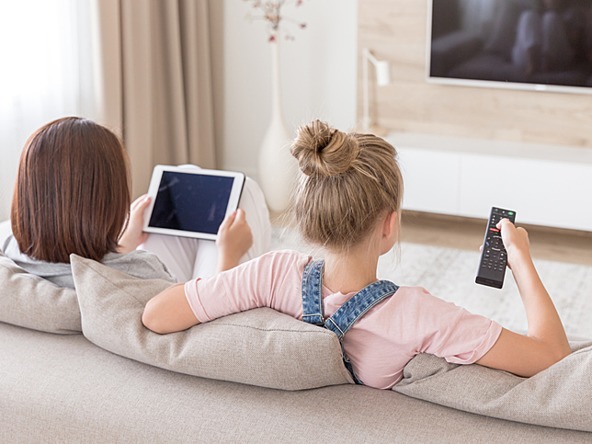 Multiple screen watching tv tablet_crop